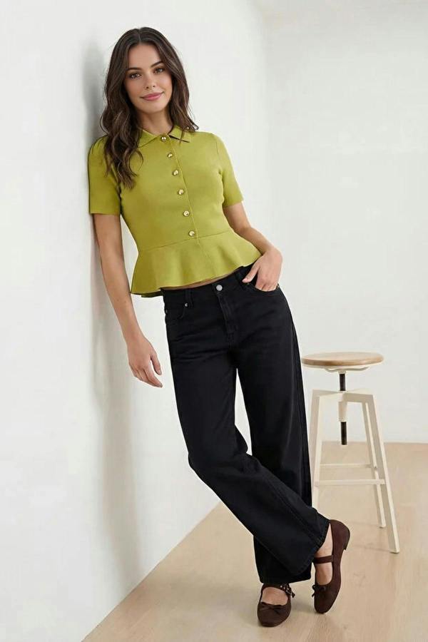 WOVCOR Fitted Waist Button Detail Blouse