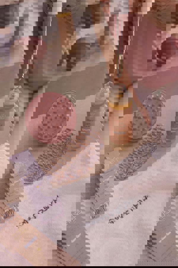 beauty renewal essential oils to promote hair growth