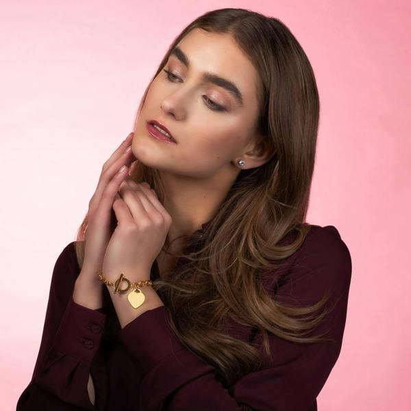 Gold Heart Bracelet for Women. Chunky Bracelet for Women in Gold - namana.london