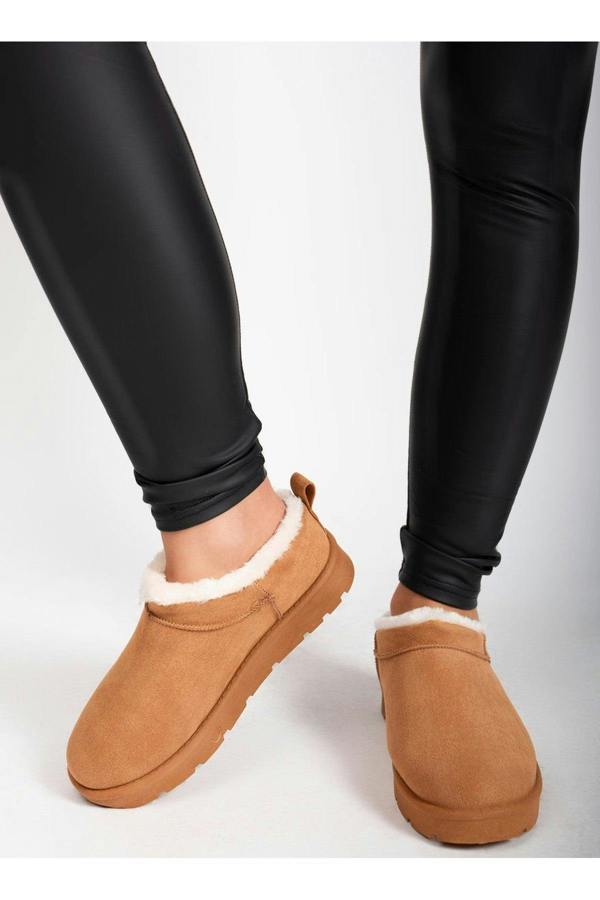 Elvaya Faux Suede Fluffy Lined Ankle Boots - Chestnut