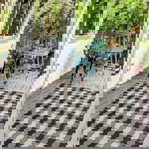 Black Checkered Outdoor Rug for Garden | The Rugs