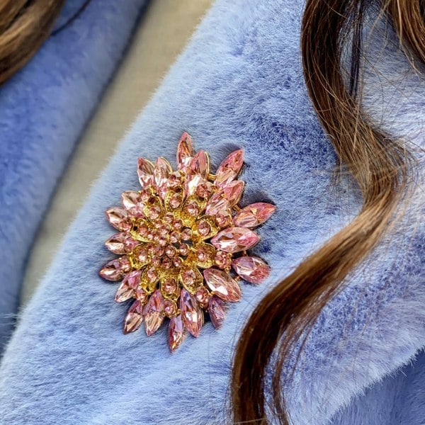 vintage brooch large with crystal in pink and gold