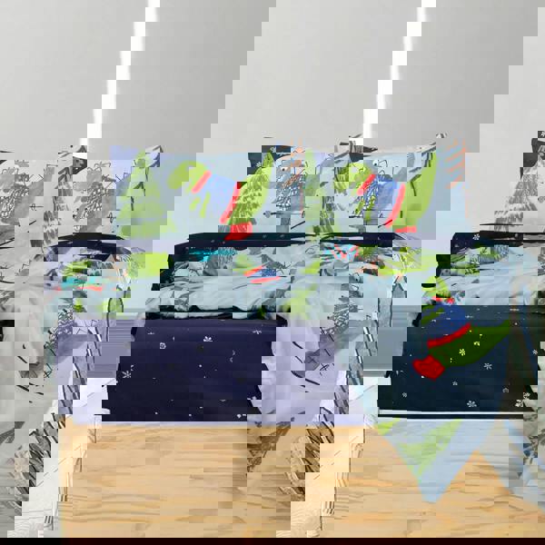 Smart Living Fun & Cosy Kids' Duvet Cover with Pillowcase & Fitted Sheet-Complete-Set - DINO SKIING