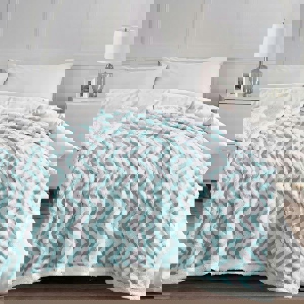 Velosso Jacquard Chevron Sherpa Reverse Throw - 150cm x 200cm