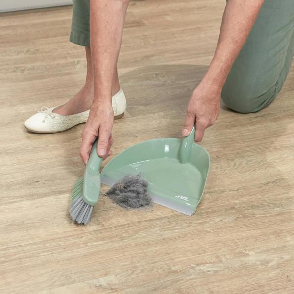 JVL Dust Pan And Brush Set - Green