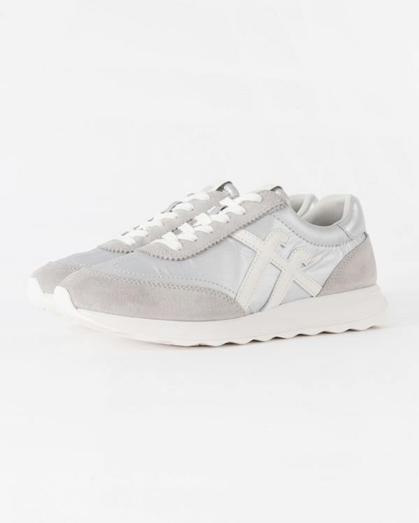 FitFlop Womens Retro-Q FF Metallic-Fabric/Suede Trainers - Silver/Urban White E11