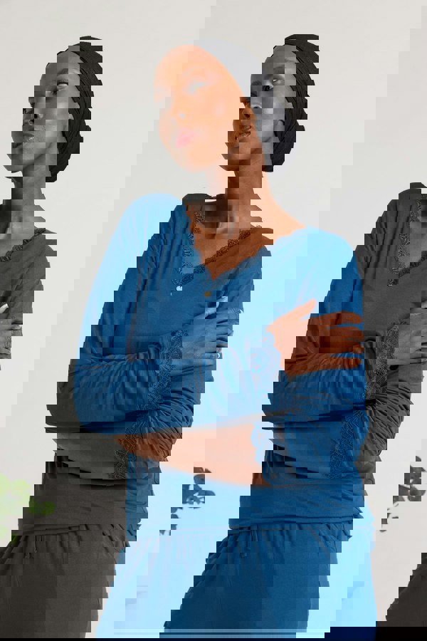 Pretty You London Women's Bamboo Lace V-Neck Pyjama Set - Teal