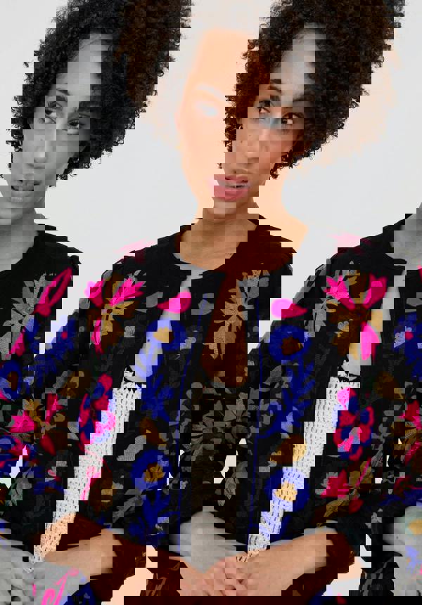 Raffya Halen Quilted Embroidered Jacket In Black