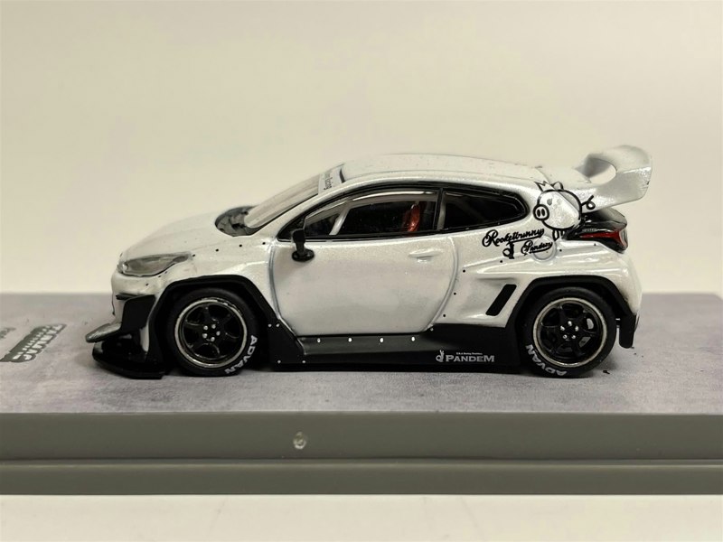 Tarmac Pandem Yaris White 1:64 Scale Tarmac Works T64R080WH