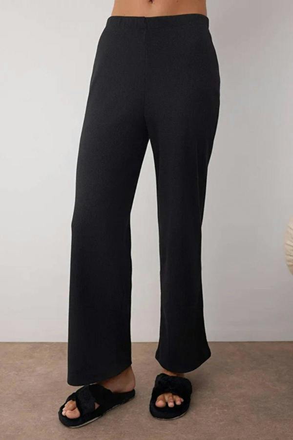 Hoxton Gal 2 Piece Ribbed Knit Pajama Set