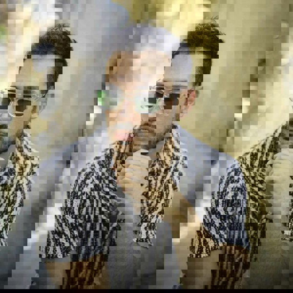 De-Gamme Malta - Bold Geometric Frame Rectangle Polarized Sunglasses