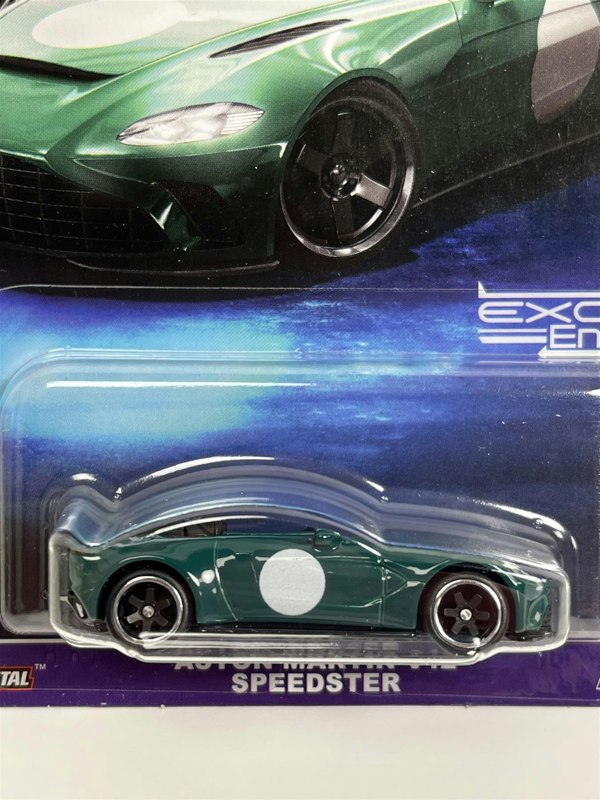 Hot Wheels Aston Martin V12 Speedster Hot Wheels Exotic Envy Real Riders 1:64 HKC78