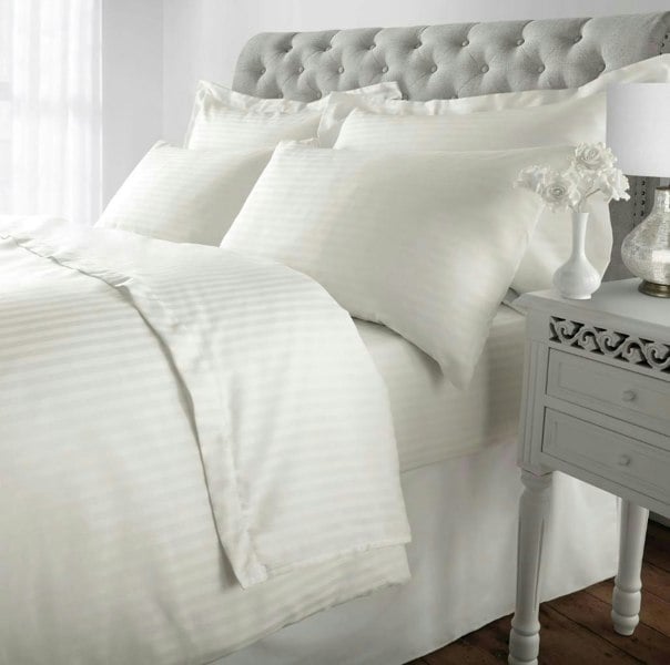 Sweet Dreams Hotel Collection Gold Standard T300 Stripe Duvet Cover Set