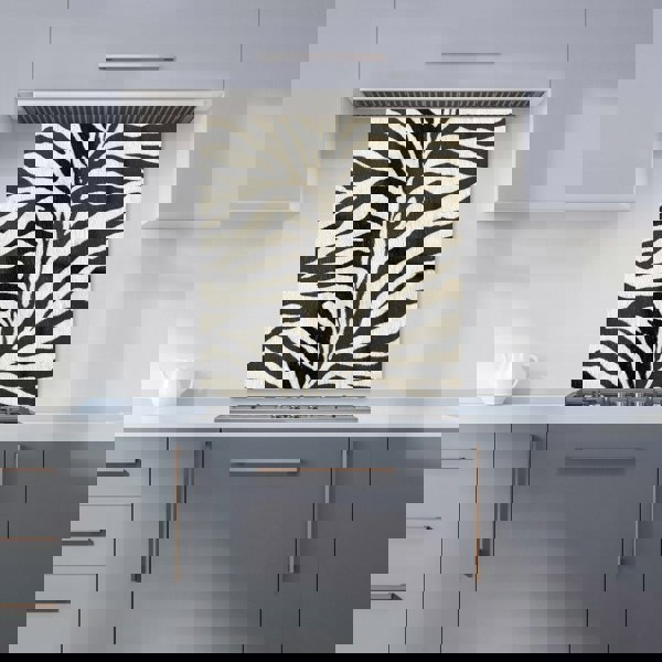 Warren Reed - Designer White Tiger Print Kitchen Splashback