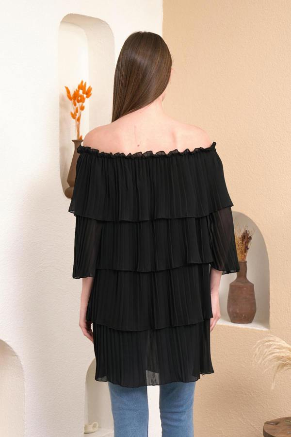 Hoxton Gal Off Shoulder Relaxed Fit 3/4 Sleeves Layered Blouse In Black