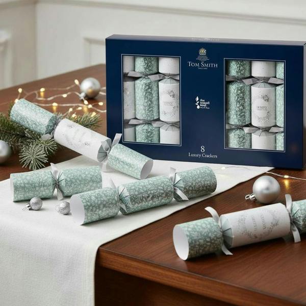 Garden Greatness Set Of 8 Tom Smith Deluxe Silver Christmas Crackers