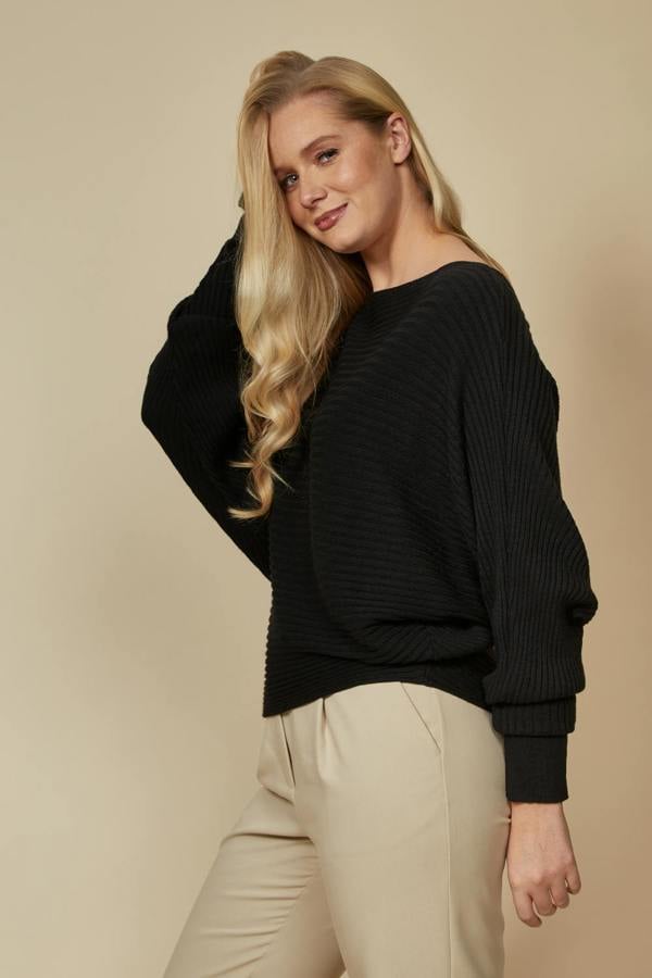Hoxton Gal Batwing Jumper in Black