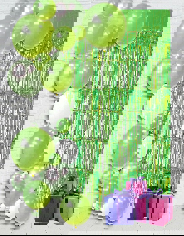 Cheetah Metallic Tinsel Curtain, 2.5M x 1M Green