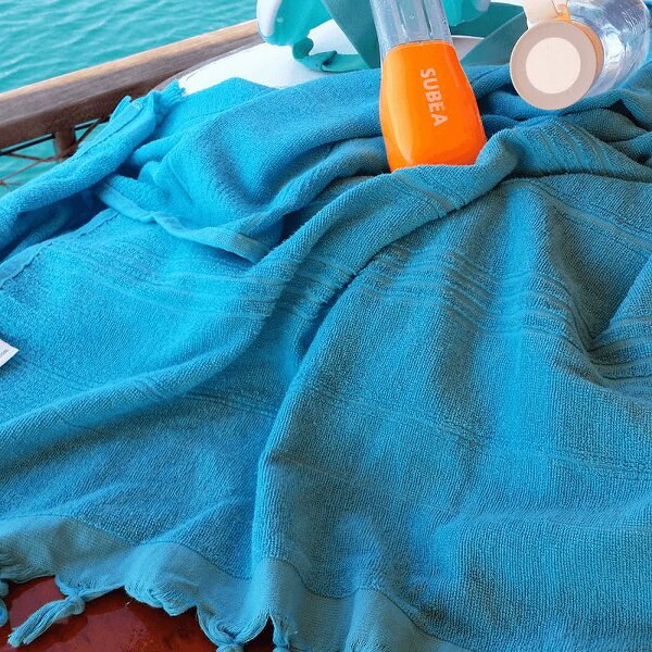 Cotton and Olive Breezy Cotton Hammam Towel, Double-Faced, Turquoise | SECONDS