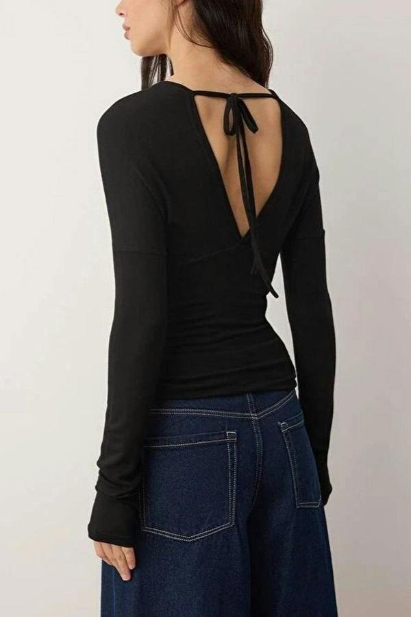 WOVCOR V-Neck Flowy Regular Knit Blouse with Back Detail