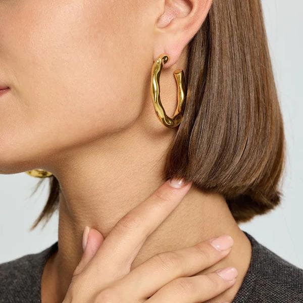 Elk & Bloom Chunky 14K Gold Hammered Hoops