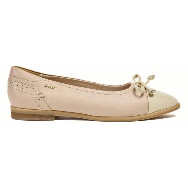 Pod Priya Leather Women's Pink Flats