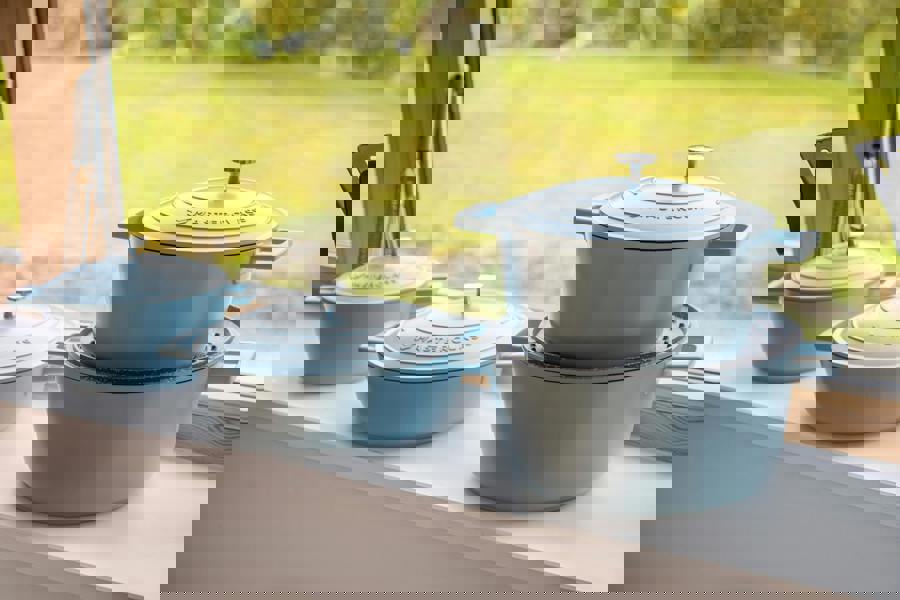 MasterClass Sky Blue Cast Aluminium Casserole Dish, 2.5L