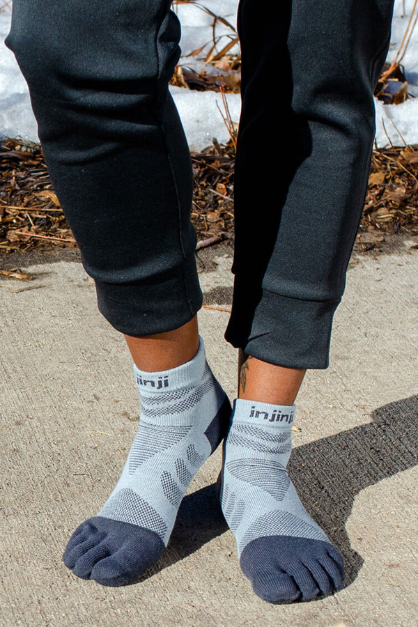 Injinji Women's Mid-Weight Ultra-Run Mini-Crew Toe Socks (INJ-WULTRA-MC)