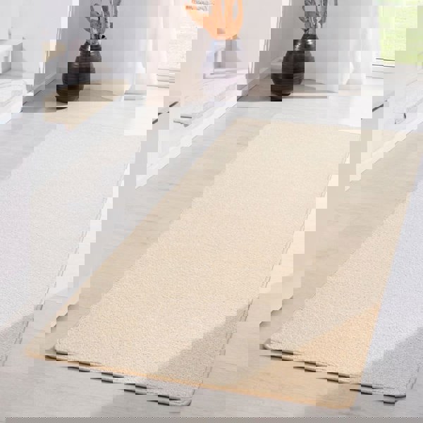 Modern Plain Cream Rug – Soft Short Pile