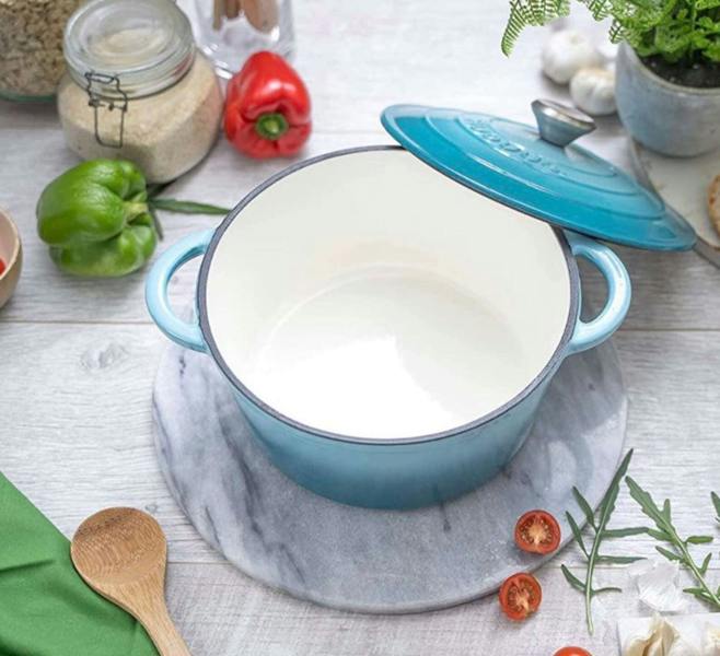 Sourdough By The Sea Large Dutch Oven Cast Iron Casserole Cooking Pot with Lid 4.7L for Sourdough Breadmaking