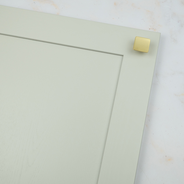 Handle & Home 32mm Brushed Brass Square Knob