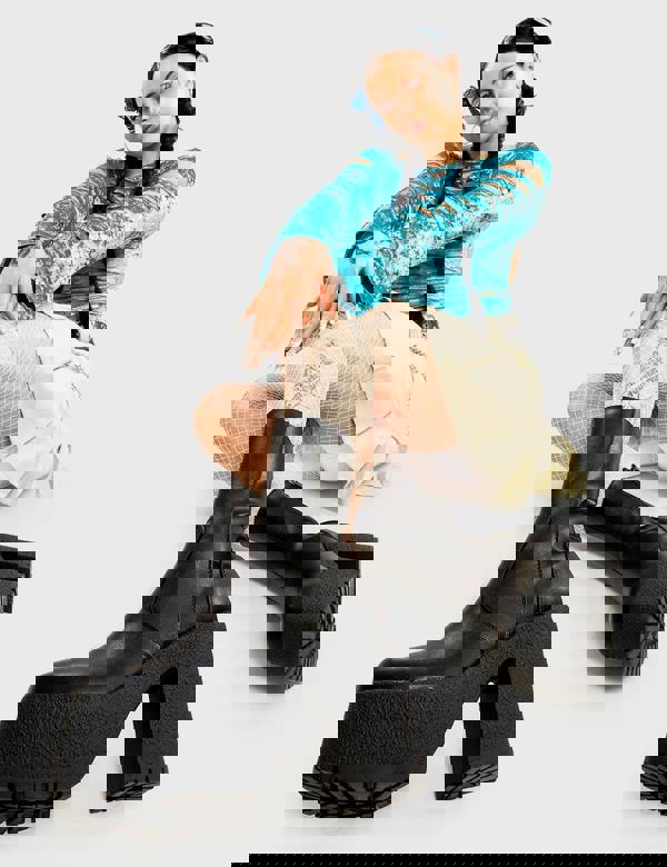 Lamoda Mannequin Worthy Black PU Platform Ankle Boots Sleek Modern Footwear