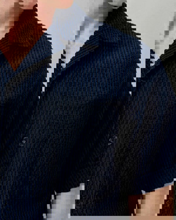 Oliver Sweeney Ravenshead Mens Cotton Seersucker Short Sleeved Shirt - Midnight Stripe