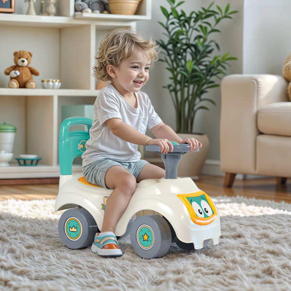 Dolu Sit 'n' Ride Car - White