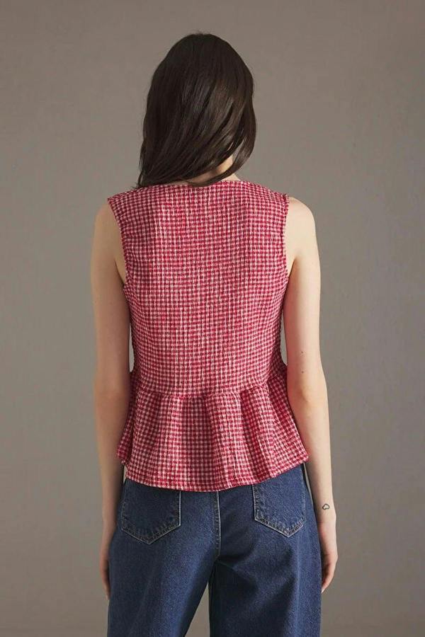 Polka Dot Tie Detail Sleeveless Fitted Knit Blouse