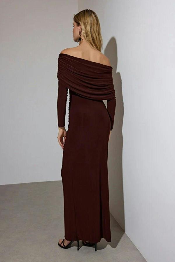 WOVCOR Pleated Carmen Collar Flexible Maxi Knit Dress