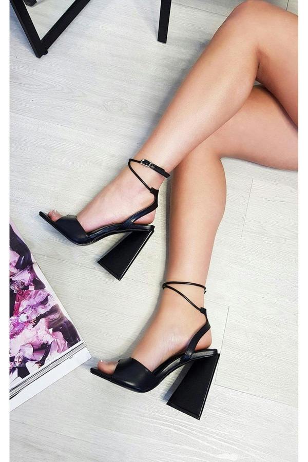 Dixie Lace Up Block High Heel - Black