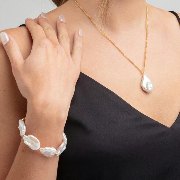 Uchi & Soto Shinju Gold Baroque Pearl Bracelet