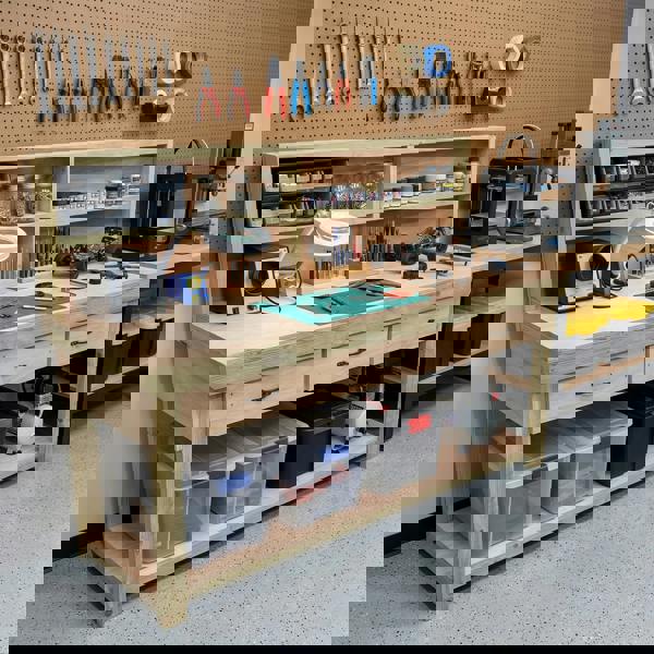 Wooden eucalyptus Top Workbench – Durable Tool Cabinet with Drawers and Back Panel, Ideal for Dry Indoor Spaces Such as Garages, Workshops, and Studios.