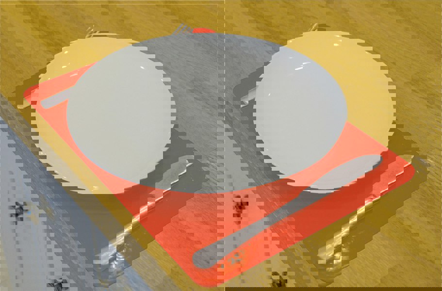 Aidapt Anti Slip Silicone Table Mat 250x180mm Red