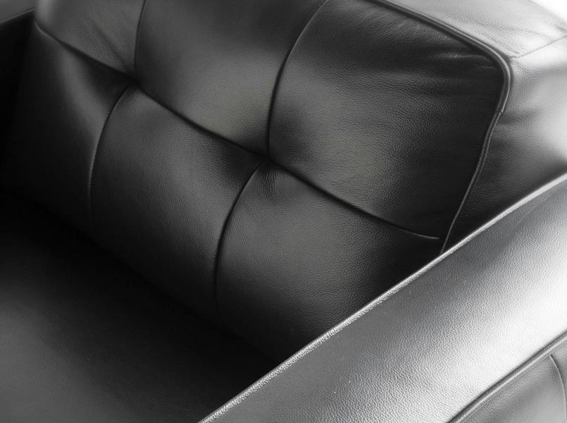 Angel Cerdá Black Leather Chester Armchair 5037