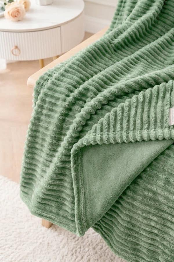 Dyzi Large Supersoft Ribbed Jacquard Fleece Throw Blanket 200 x 240cm