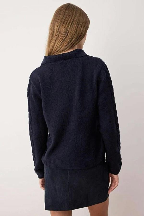 WOVCOR Soft-Textured Knit Sweater with Hair Knitting Detail