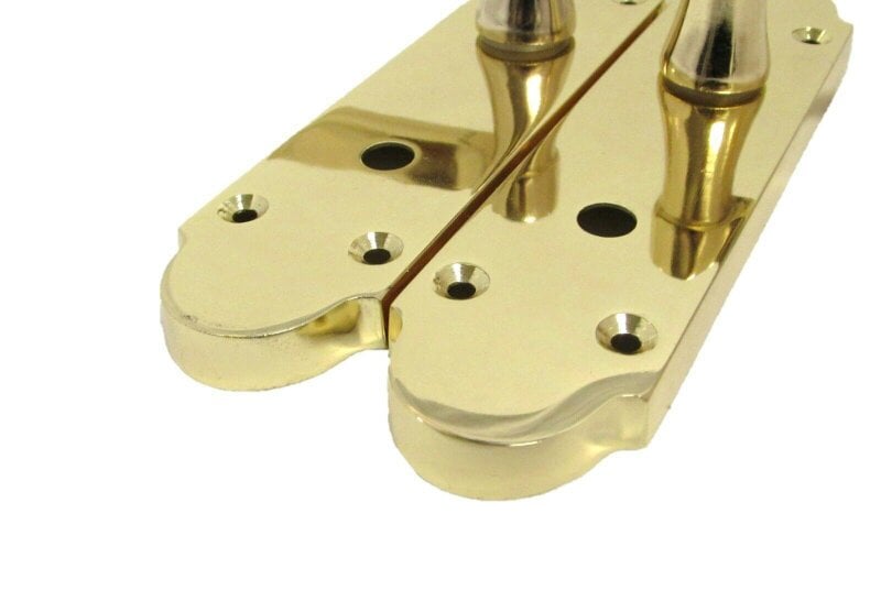 EDH Door Hardware Brass Finish Epsom Victorian Scroll on Shaped Back Plate Lock Door Handle
