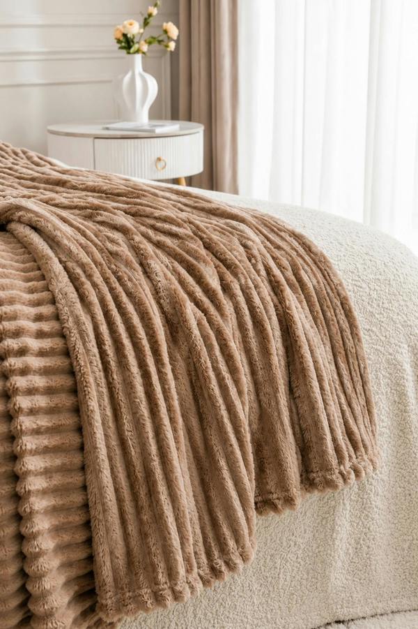 Dyzi Large Supersoft Ribbed Jacquard Fleece Throw Blanket 200 x 240cm