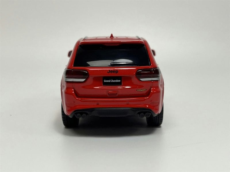 Tayumo Jeep Grand Cherokee Pull Back & Go Red LHD 1:36 Scale Tayumo 36170212