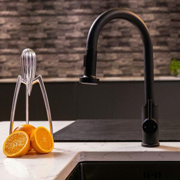 Flode Runda | Kitchen Sink Mixer with Pull out Spray | Matt Black | Round Head