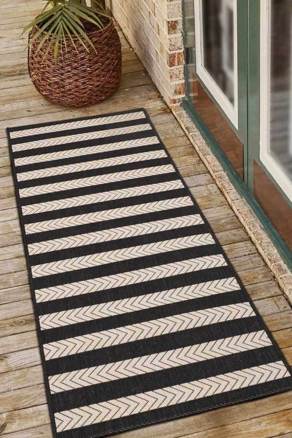 County Stripe Rug – Indoor/Outdoor Use