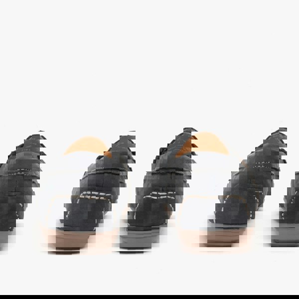 1582625481-21017600.jpg