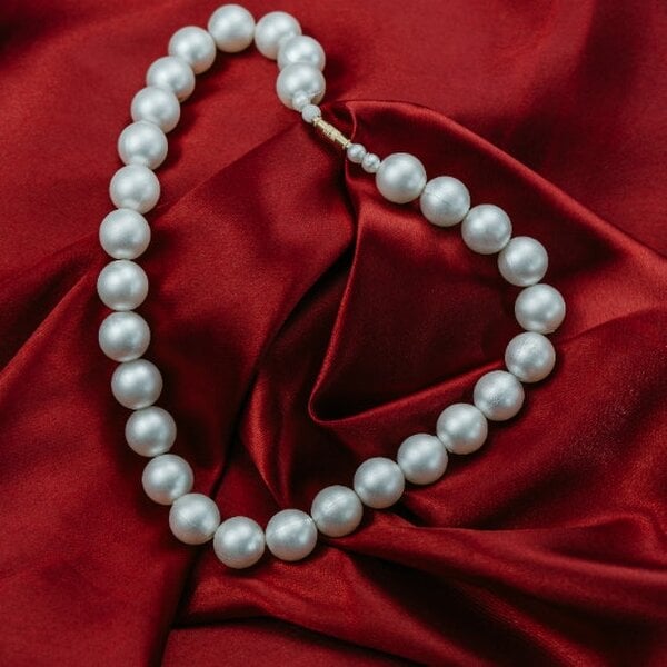 The Colourful Aura Large Ivory Lightweight White Round Pearl Bridesmaid Statement Choker Necklace
